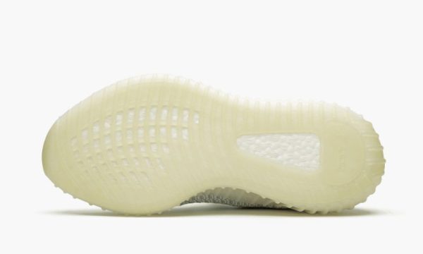 adidas-yeezy-yeezy-boost-350-v2-cloud-white_14572794_27534412_800