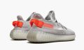 adidas-yeezy-yeezy-boost-350-v2-tail-light_15164362_27543085_800