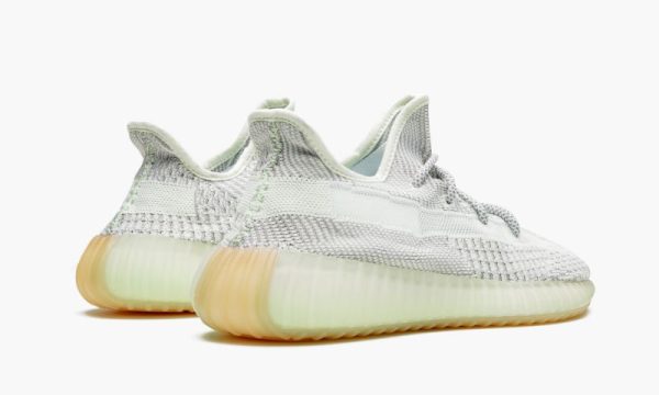 adidas-yeezy-yeezy-boost-350-v2-yeshaya_15030362_27542341_800