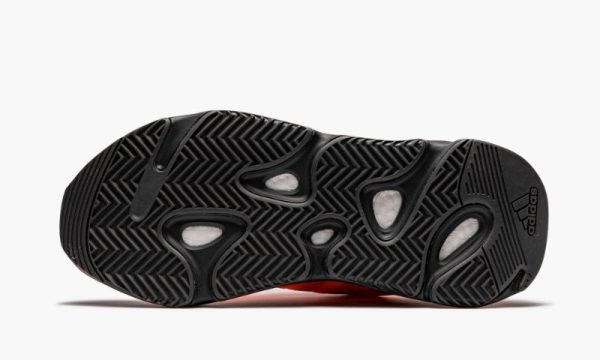 adidas-yeezy-yeezy-boost-700-mnvn-orange_15283830_27543936_800