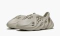 adidas-yeezy-yeezy-foam-rnnr-sand_16658089_32536106_800