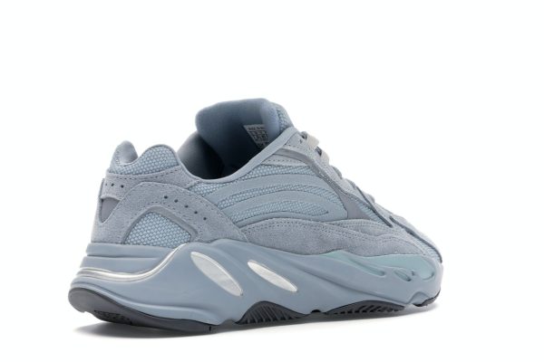 yeezys-boost-700-v2-hospital-blue-003