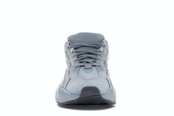 yeezys-boost-700-v2-hospital-blue-005